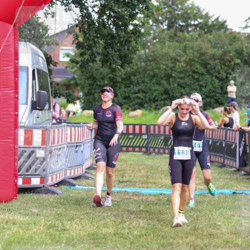 21.06.2026 - 29. Vierlanden-Triathlon Andreas Tolksdorf http://msf.ph/oto/9916124 21.06.2026 14:14:09 Ziel 1112, 1114, 1139, 1157, 1161 meine-sportfotos.de