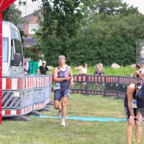 21.06.2026 - 29. Vierlanden-Triathlon Andreas Tolksdorf http://msf.ph/oto/9916130 21.06.2026 14:14:16 Ziel 1114, 1157 meine-sportfotos.de