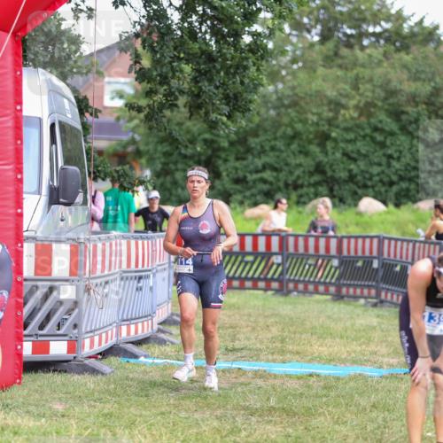 21.06.2026 - 29. Vierlanden-Triathlon Andreas Tolksdorf http://msf.ph/oto/9916131 21.06.2026 14:14:16 Ziel 1114, 1157 meine-sportfotos.de