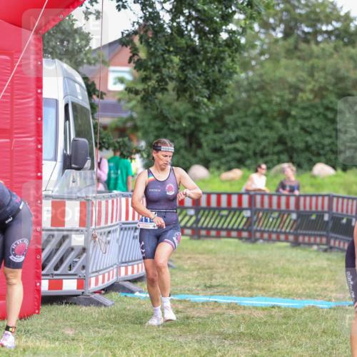 21.06.2026 - 29. Vierlanden-Triathlon Andreas Tolksdorf http://msf.ph/oto/9916136 21.06.2026 14:14:16 Ziel 1114, 1157 meine-sportfotos.de
