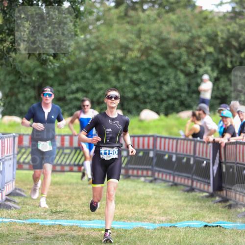 21.06.2026 - 29. Vierlanden-Triathlon Andreas Tolksdorf http://msf.ph/oto/9916152 21.06.2026 14:15:25 Ziel 158, 662, 1150 meine-sportfotos.de