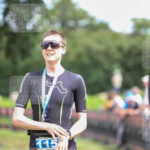 21.06.2026 - 29. Vierlanden-Triathlon Andreas Tolksdorf http://msf.ph/oto/9916166 21.06.2026 14:15:35 Ziel  meine-sportfotos.de