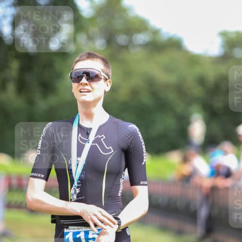 21.06.2026 - 29. Vierlanden-Triathlon Andreas Tolksdorf http://msf.ph/oto/9916167 21.06.2026 14:15:35 Ziel  meine-sportfotos.de