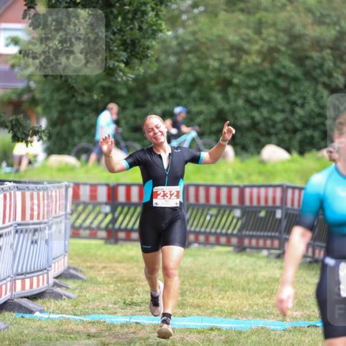 21.06.2026 - 29. Vierlanden-Triathlon Andreas Tolksdorf http://msf.ph/oto/9916198 21.06.2026 14:16:15 Ziel 232 meine-sportfotos.de