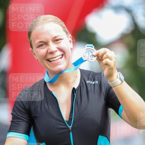 21.06.2026 - 29. Vierlanden-Triathlon Andreas Tolksdorf http://msf.ph/oto/9916206 21.06.2026 14:16:25 Ziel 1147 meine-sportfotos.de
