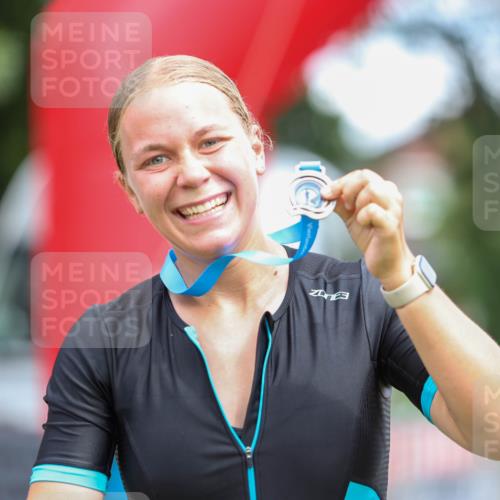 21.06.2026 - 29. Vierlanden-Triathlon Andreas Tolksdorf http://msf.ph/oto/9916207 21.06.2026 14:16:25 Ziel 1147 meine-sportfotos.de