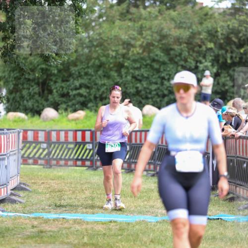 21.06.2026 - 29. Vierlanden-Triathlon Andreas Tolksdorf http://msf.ph/oto/9916223 21.06.2026 14:16:36 Ziel 830, 1144 meine-sportfotos.de