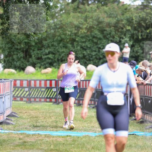 21.06.2026 - 29. Vierlanden-Triathlon Andreas Tolksdorf http://msf.ph/oto/9916224 21.06.2026 14:16:36 Ziel 830, 1144 meine-sportfotos.de