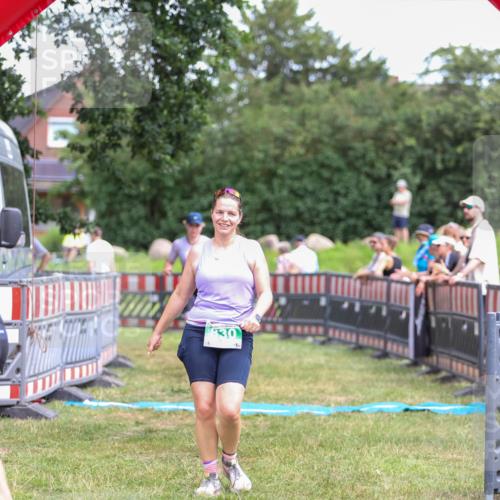 21.06.2026 - 29. Vierlanden-Triathlon Andreas Tolksdorf http://msf.ph/oto/9916233 21.06.2026 14:16:40 Ziel 830, 1111, 1144 meine-sportfotos.de