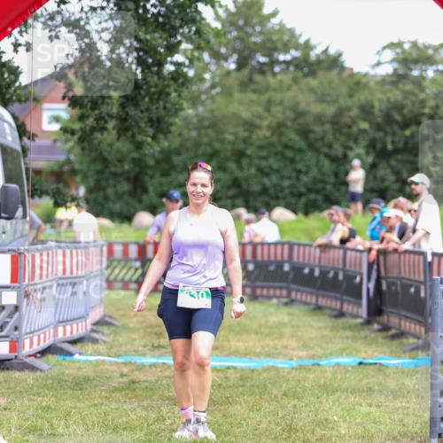 21.06.2026 - 29. Vierlanden-Triathlon Andreas Tolksdorf http://msf.ph/oto/9916234 21.06.2026 14:16:40 Ziel 830, 1111, 1144 meine-sportfotos.de