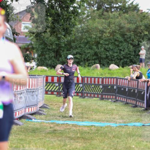 21.06.2026 - 29. Vierlanden-Triathlon Andreas Tolksdorf http://msf.ph/oto/9916237 21.06.2026 14:16:48 Ziel 1111 meine-sportfotos.de