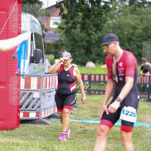 21.06.2026 - 29. Vierlanden-Triathlon Andreas Tolksdorf http://msf.ph/oto/9916262 21.06.2026 14:17:07 Ziel 89, 850, 1129, 1155, 1173, 1220 meine-sportfotos.de