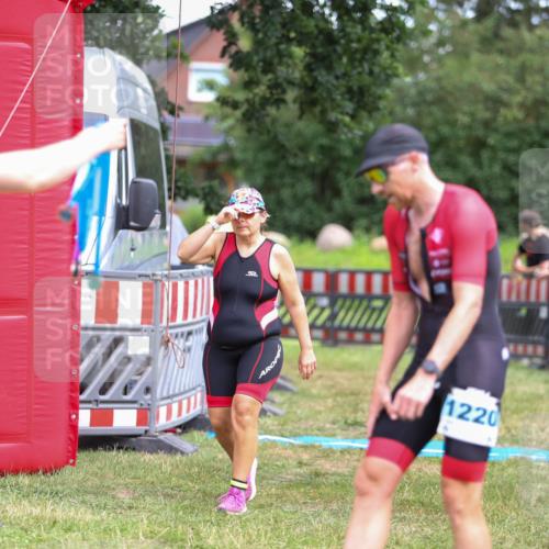 21.06.2026 - 29. Vierlanden-Triathlon Andreas Tolksdorf http://msf.ph/oto/9916263 21.06.2026 14:17:08 Ziel 89, 850, 1129, 1155, 1173 meine-sportfotos.de