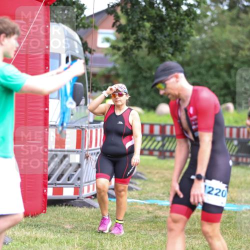 21.06.2026 - 29. Vierlanden-Triathlon Andreas Tolksdorf http://msf.ph/oto/9916266 21.06.2026 14:17:08 Ziel 89, 850, 1129, 1155, 1173 meine-sportfotos.de