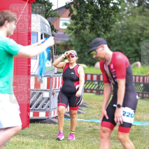 21.06.2026 - 29. Vierlanden-Triathlon Andreas Tolksdorf http://msf.ph/oto/9916267 21.06.2026 14:17:08 Ziel 89, 850, 1129, 1155, 1173 meine-sportfotos.de
