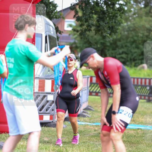 21.06.2026 - 29. Vierlanden-Triathlon Andreas Tolksdorf http://msf.ph/oto/9916272 21.06.2026 14:17:08 Ziel 89, 850, 1129, 1155, 1173 meine-sportfotos.de