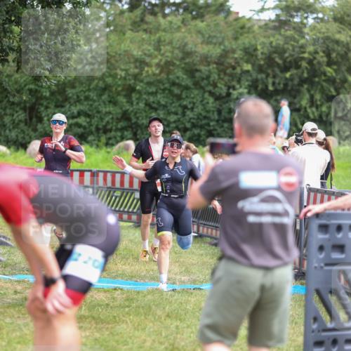 21.06.2026 - 29. Vierlanden-Triathlon Andreas Tolksdorf http://msf.ph/oto/9916280 21.06.2026 14:17:14 Ziel 89, 1129, 1155, 1173 meine-sportfotos.de