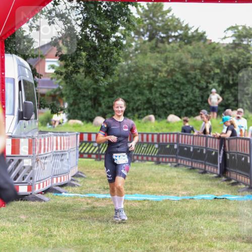 21.06.2026 - 29. Vierlanden-Triathlon Andreas Tolksdorf http://msf.ph/oto/9916300 21.06.2026 14:18:14 Ziel 1164 meine-sportfotos.de