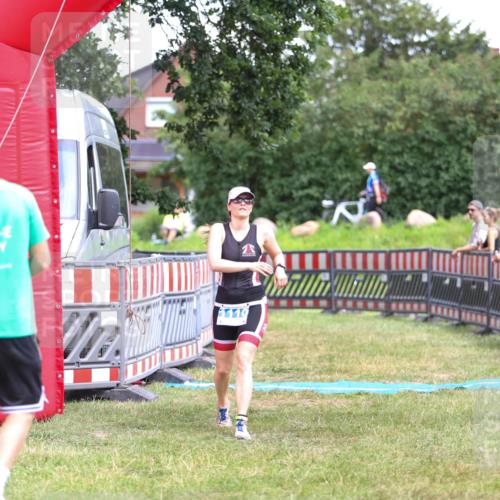 21.06.2026 - 29. Vierlanden-Triathlon Andreas Tolksdorf http://msf.ph/oto/9916322 21.06.2026 14:18:32 Ziel 1110 meine-sportfotos.de