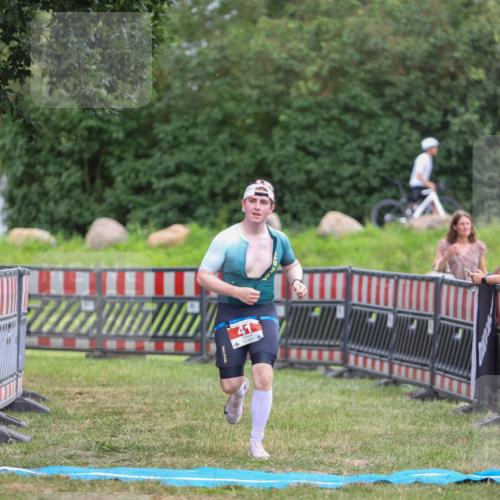 21.06.2026 - 29. Vierlanden-Triathlon Andreas Tolksdorf http://msf.ph/oto/9916340 21.06.2026 14:29:36 Ziel 41, 1186 meine-sportfotos.de