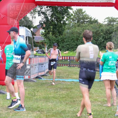 21.06.2026 - 29. Vierlanden-Triathlon Andreas Tolksdorf http://msf.ph/oto/9916383 21.06.2026 14:30:30 Ziel 1137, 1167 meine-sportfotos.de