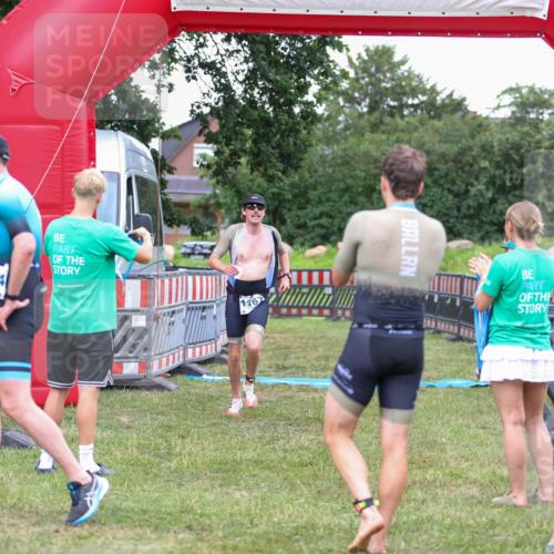 21.06.2026 - 29. Vierlanden-Triathlon Andreas Tolksdorf http://msf.ph/oto/9916389 21.06.2026 14:30:31 Ziel 1137, 1167 meine-sportfotos.de