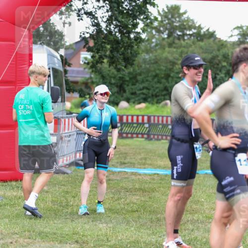 21.06.2026 - 29. Vierlanden-Triathlon Andreas Tolksdorf http://msf.ph/oto/9916397 21.06.2026 14:30:42 Ziel 183, 1137, 1172, 1180 meine-sportfotos.de