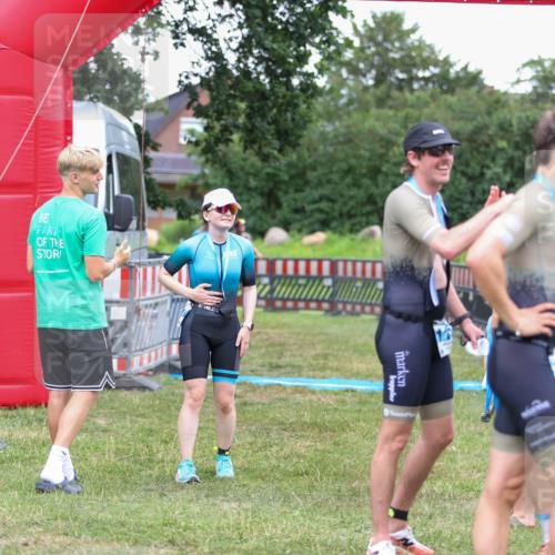 21.06.2026 - 29. Vierlanden-Triathlon Andreas Tolksdorf http://msf.ph/oto/9916400 21.06.2026 14:30:42 Ziel 183, 1137, 1172, 1180 meine-sportfotos.de