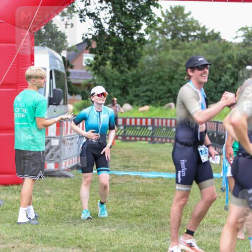 21.06.2026 - 29. Vierlanden-Triathlon Andreas Tolksdorf http://msf.ph/oto/9916403 21.06.2026 14:30:42 Ziel 183, 1137, 1172, 1180 meine-sportfotos.de