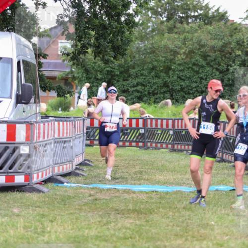 21.06.2026 - 29. Vierlanden-Triathlon Andreas Tolksdorf http://msf.ph/oto/9916442 21.06.2026 14:31:23 Ziel 277 meine-sportfotos.de