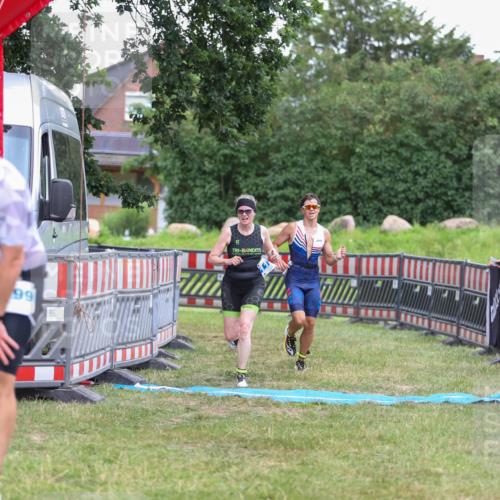 21.06.2026 - 29. Vierlanden-Triathlon Andreas Tolksdorf http://msf.ph/oto/9916476 21.06.2026 14:31:44 Ziel 1125, 1200 meine-sportfotos.de