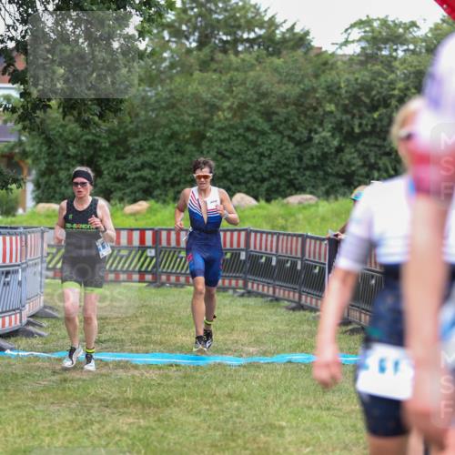 21.06.2026 - 29. Vierlanden-Triathlon Andreas Tolksdorf http://msf.ph/oto/9916480 21.06.2026 14:31:45 Ziel 1125, 1200 meine-sportfotos.de