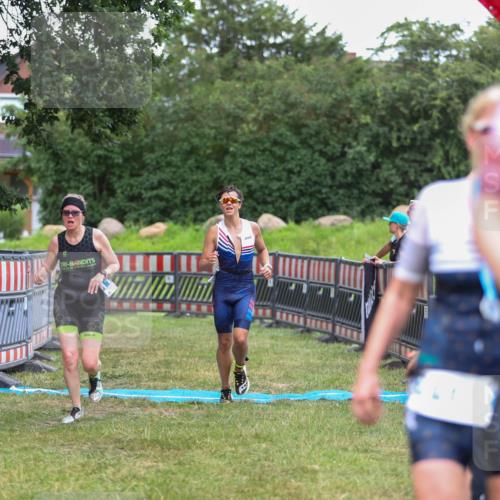 21.06.2026 - 29. Vierlanden-Triathlon Andreas Tolksdorf http://msf.ph/oto/9916486 21.06.2026 14:31:45 Ziel 1125, 1200 meine-sportfotos.de