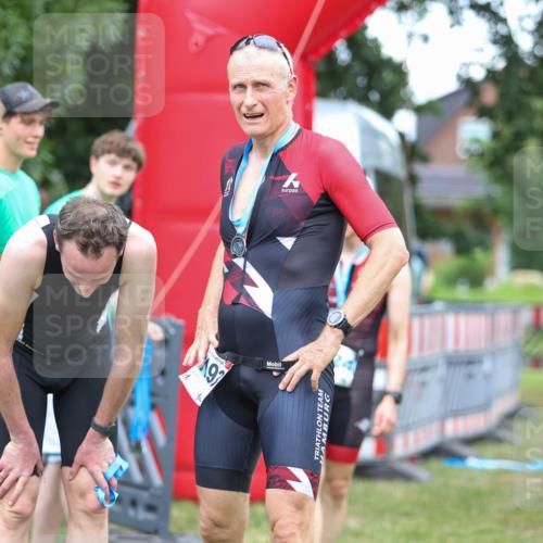 21.06.2026 - 29. Vierlanden-Triathlon Andreas Tolksdorf http://msf.ph/oto/9916527 21.06.2026 14:33:34 Ziel 1141 meine-sportfotos.de