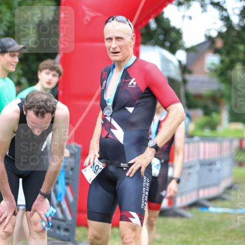 21.06.2026 - 29. Vierlanden-Triathlon Andreas Tolksdorf http://msf.ph/oto/9916528 21.06.2026 14:33:34 Ziel 1141 meine-sportfotos.de
