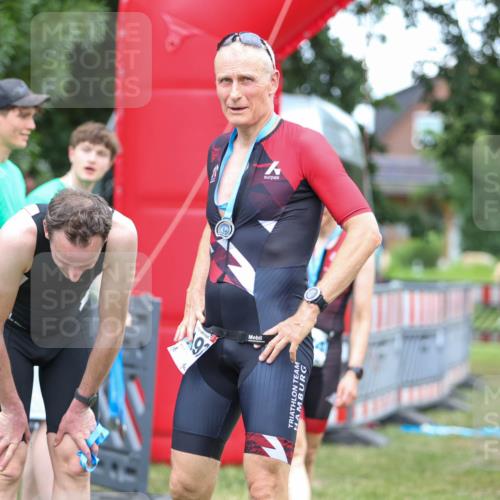 21.06.2026 - 29. Vierlanden-Triathlon Andreas Tolksdorf http://msf.ph/oto/9916529 21.06.2026 14:33:34 Ziel 1141 meine-sportfotos.de