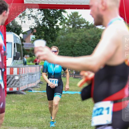 21.06.2026 - 29. Vierlanden-Triathlon Andreas Tolksdorf http://msf.ph/oto/9916542 21.06.2026 14:33:42 Ziel 1095, 1141, 1227 meine-sportfotos.de