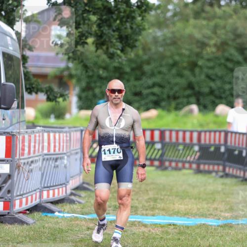 21.06.2026 - 29. Vierlanden-Triathlon Andreas Tolksdorf http://msf.ph/oto/9916562 21.06.2026 14:35:31 Ziel 1170, 1181 meine-sportfotos.de