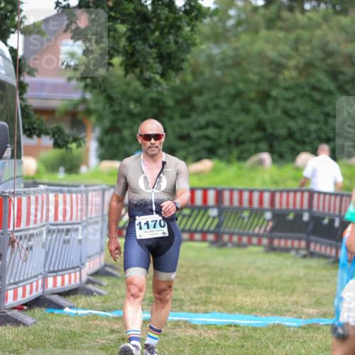 21.06.2026 - 29. Vierlanden-Triathlon Andreas Tolksdorf http://msf.ph/oto/9916566 21.06.2026 14:35:31 Ziel 1170, 1181 meine-sportfotos.de