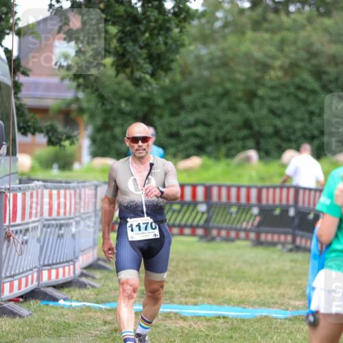 21.06.2026 - 29. Vierlanden-Triathlon Andreas Tolksdorf http://msf.ph/oto/9916568 21.06.2026 14:35:31 Ziel 1170, 1181 meine-sportfotos.de
