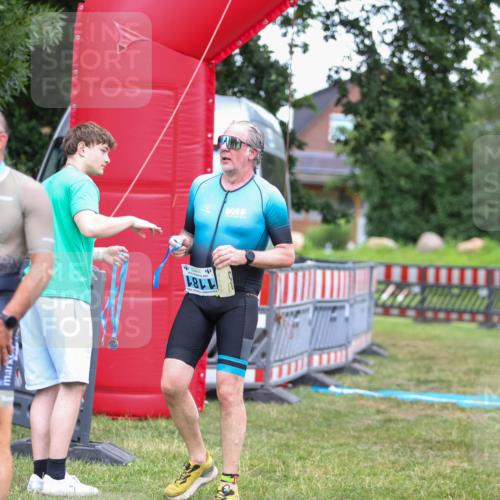 21.06.2026 - 29. Vierlanden-Triathlon Andreas Tolksdorf http://msf.ph/oto/9916575 21.06.2026 14:35:38 Ziel 1096, 1181 meine-sportfotos.de