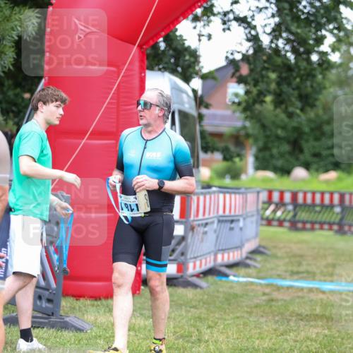 21.06.2026 - 29. Vierlanden-Triathlon Andreas Tolksdorf http://msf.ph/oto/9916580 21.06.2026 14:35:39 Ziel 1096, 1181 meine-sportfotos.de