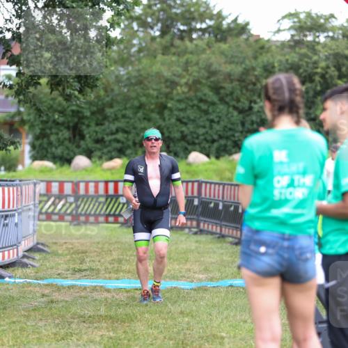 21.06.2026 - 29. Vierlanden-Triathlon Andreas Tolksdorf http://msf.ph/oto/9916644 21.06.2026 14:37:12 Ziel 1174, 1210 meine-sportfotos.de