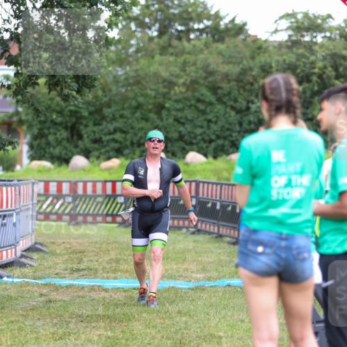 21.06.2026 - 29. Vierlanden-Triathlon Andreas Tolksdorf http://msf.ph/oto/9916648 21.06.2026 14:37:12 Ziel 1174, 1210 meine-sportfotos.de