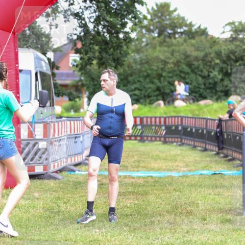 21.06.2026 - 29. Vierlanden-Triathlon Andreas Tolksdorf http://msf.ph/oto/9916690 21.06.2026 14:41:22 Ziel 1189 meine-sportfotos.de