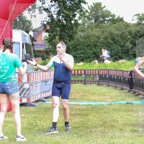 21.06.2026 - 29. Vierlanden-Triathlon Andreas Tolksdorf http://msf.ph/oto/9916696 21.06.2026 14:41:23 Ziel 1189 meine-sportfotos.de