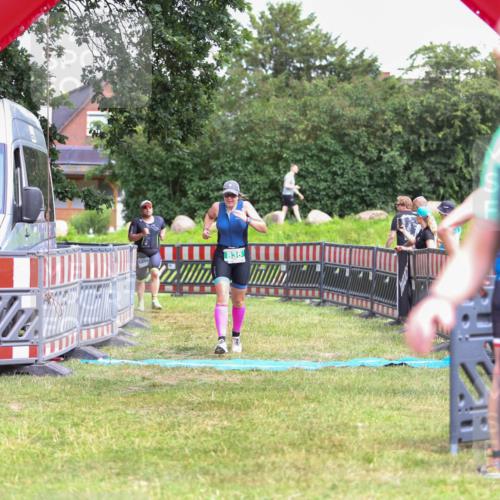 21.06.2026 - 29. Vierlanden-Triathlon Andreas Tolksdorf http://msf.ph/oto/9916714 21.06.2026 14:41:35 Ziel 836, 1202 meine-sportfotos.de