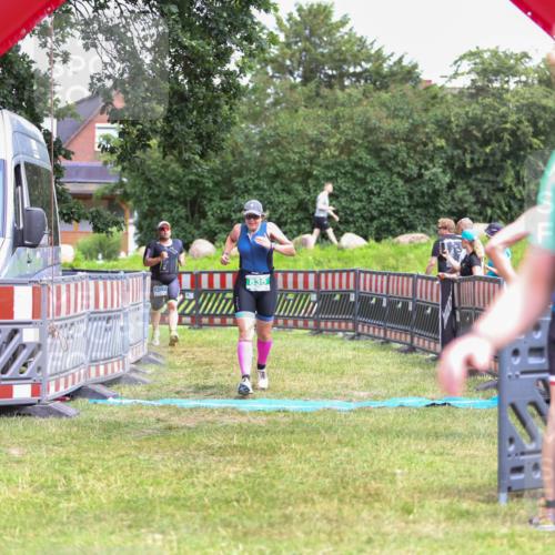 21.06.2026 - 29. Vierlanden-Triathlon Andreas Tolksdorf http://msf.ph/oto/9916715 21.06.2026 14:41:35 Ziel 836, 1202 meine-sportfotos.de