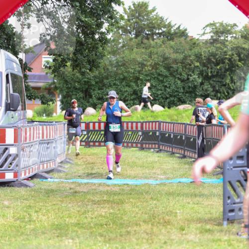 21.06.2026 - 29. Vierlanden-Triathlon Andreas Tolksdorf http://msf.ph/oto/9916716 21.06.2026 14:41:35 Ziel 836, 1202 meine-sportfotos.de