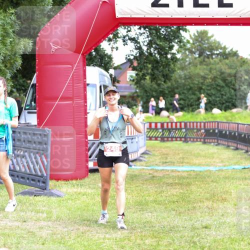 21.06.2026 - 29. Vierlanden-Triathlon Andreas Tolksdorf http://msf.ph/oto/9916765 21.06.2026 14:42:52 Ziel  meine-sportfotos.de
